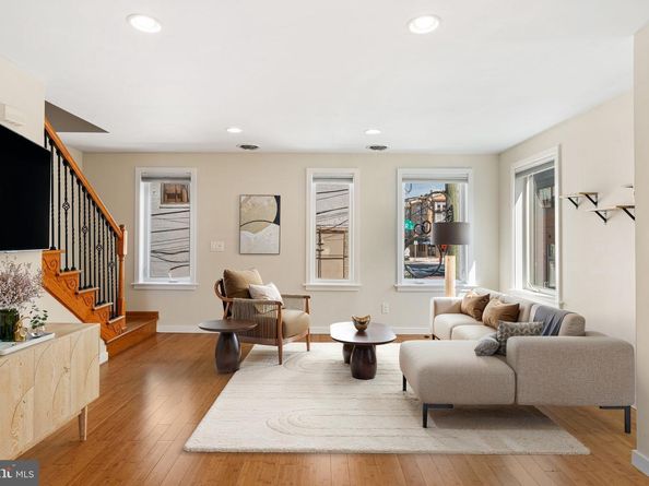 924 N 27TH Street, Philadelphia PA 19130