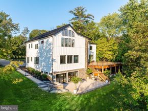 9402 Meadowbrook Avenue, Philadelphia PA 19118