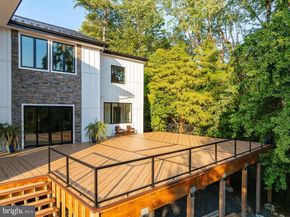 9402 Meadowbrook Avenue, Philadelphia PA 19118