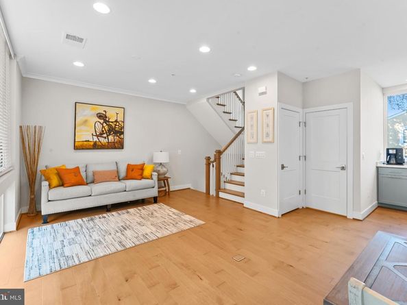 2823 24TH Road S, Arlington VA 22206