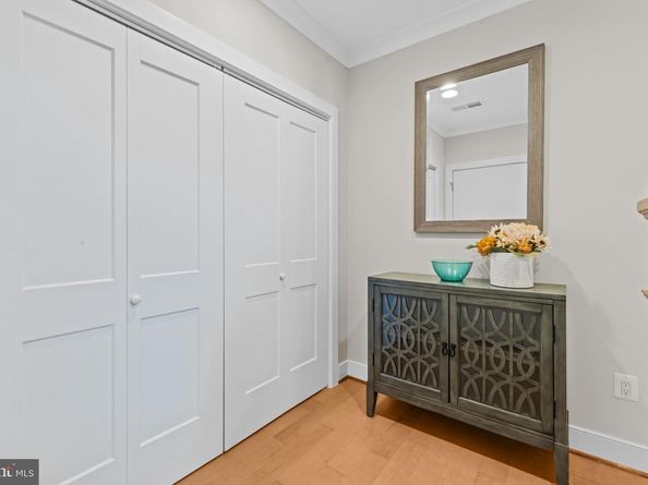 2823 24TH Road S, Arlington VA 22206
