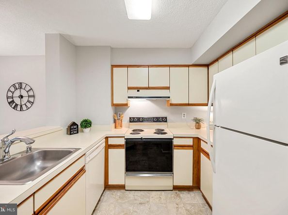 2100 Langston Boulevard 112, Arlington VA 22201