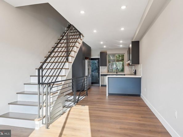 1119 State Street, Philadelphia PA 19104