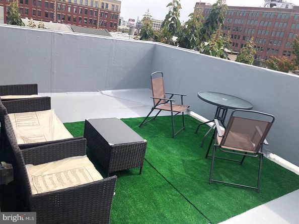 1008 Green Street, Philadelphia PA 19123