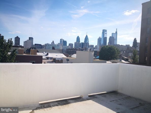 1008 Green Street, Philadelphia PA 19123
