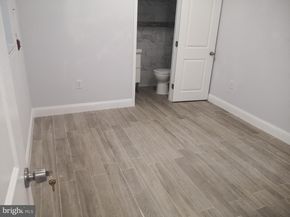 1008 Green Street, Philadelphia PA 19123