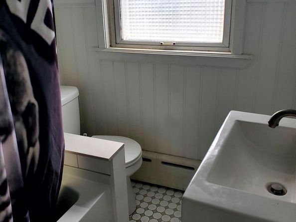 321 Dalton Street, Philadelphia PA 19111