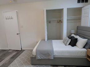 7354 Route 29 54/T2, Falls Church VA 22046