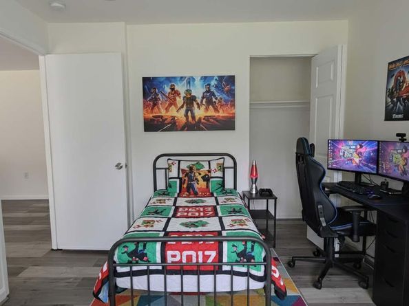 7354 Route 29 54/T2, Falls Church VA 22046