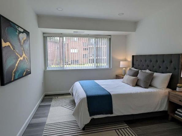 7354 Route 29 54/T2, Falls Church VA 22046