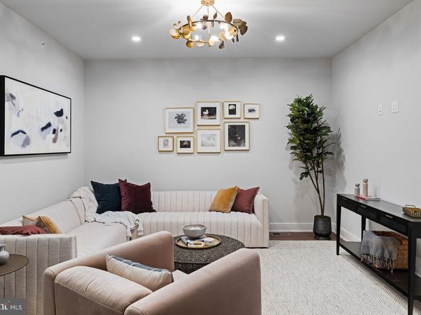 101 River Trail Circle HARPER, King Of Prussia PA 19406