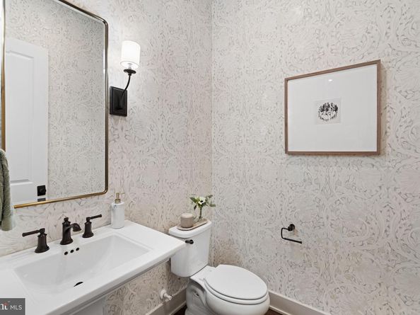 101 River Trail Circle HARPER, King Of Prussia PA 19406