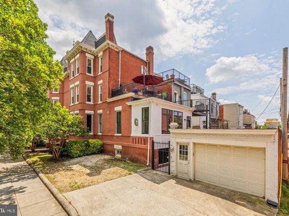 100 W Street NW, Washington DC 20001