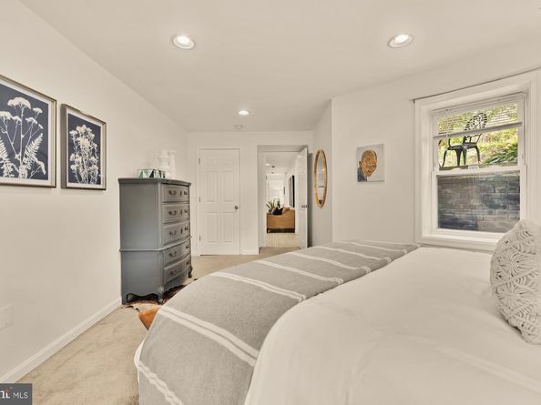 100 W Street NW, Washington DC 20001
