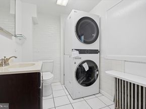 236 Buckingham Place, Philadelphia PA 19104