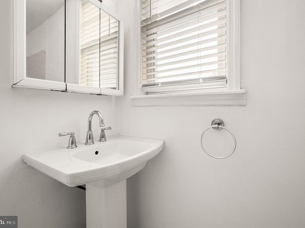 2822 S Smedley Street, Philadelphia PA 19145