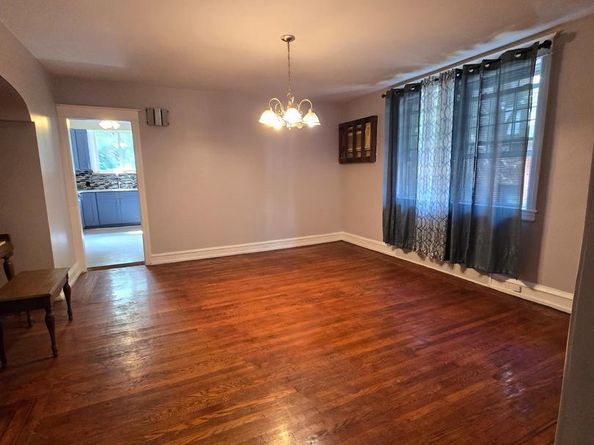 8237 Brookside Road, Elkins Park PA 19027
