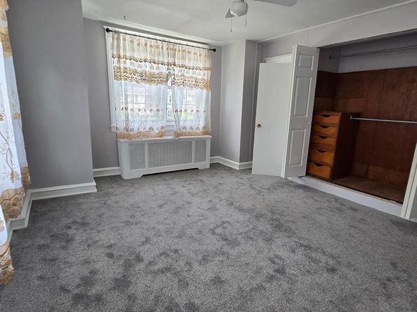 8237 Brookside Road, Elkins Park PA 19027