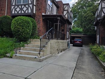 8237 Brookside Road