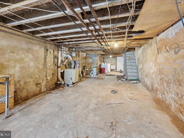 5630 Larchwood Avenue, Philadelphia PA 19143