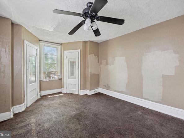 5630 Larchwood Avenue, Philadelphia PA 19143