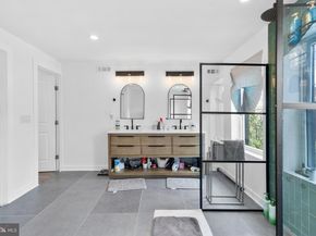 952 N 5TH Street, Philadelphia PA 19123
