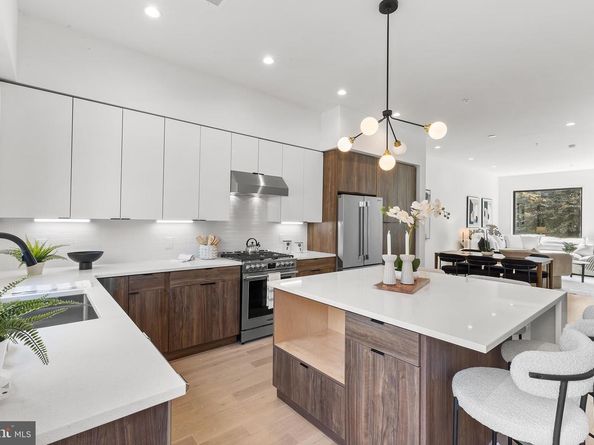 261 Delmar Street, Philadelphia PA 19128