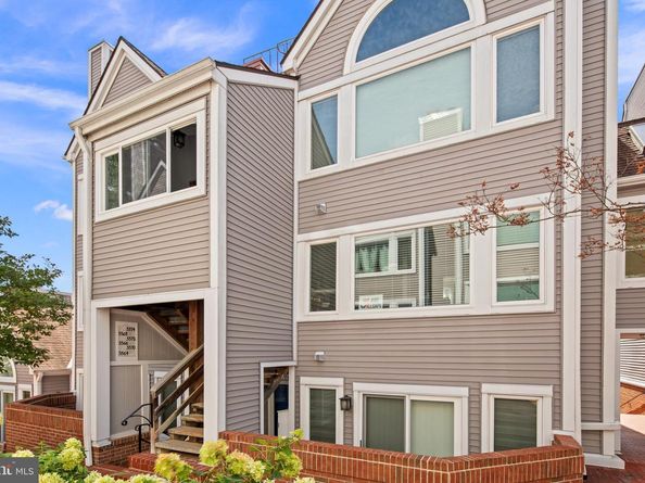 5566 Langston Boulevard C62, Arlington VA 22207