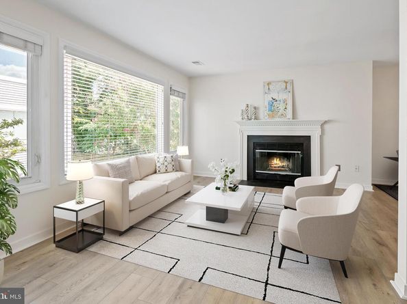 5566 Langston Boulevard C62, Arlington VA 22207