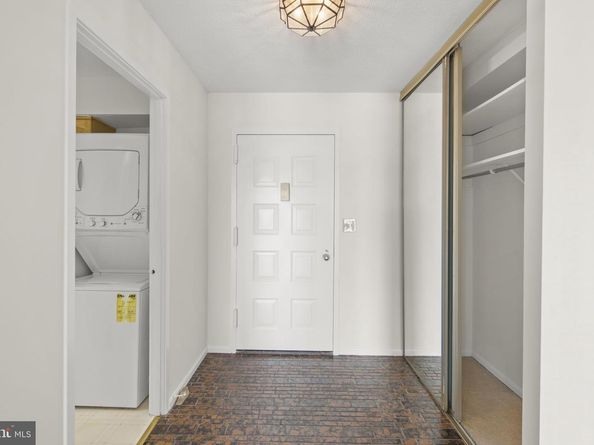 8340 Greensboro Drive 1014, Mclean VA 22102