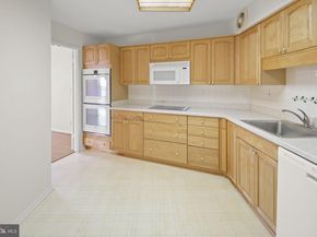 8340 Greensboro Drive 1014, Mclean VA 22102