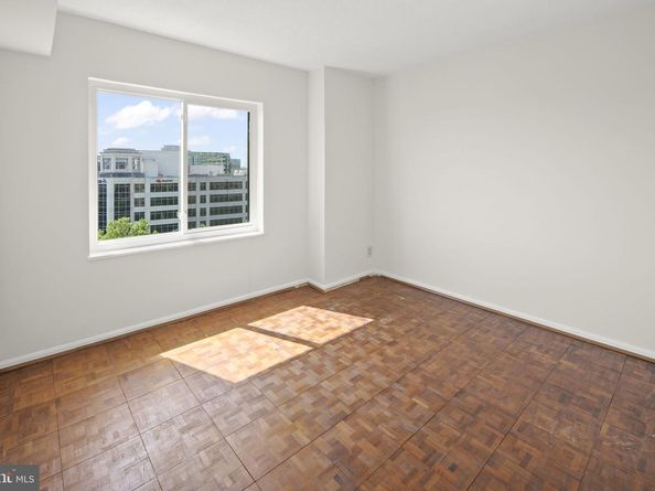 8340 Greensboro Drive 1014, Mclean VA 22102
