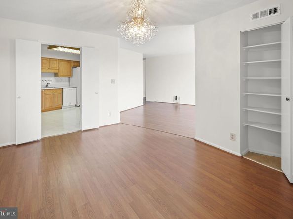 8340 Greensboro Drive 1014, Mclean VA 22102