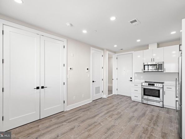 824 18TH Street NE 7, Washington DC 20002