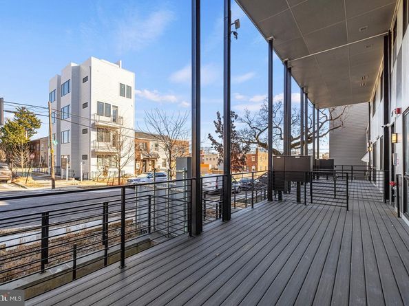 824 18TH Street NE 7, Washington DC 20002