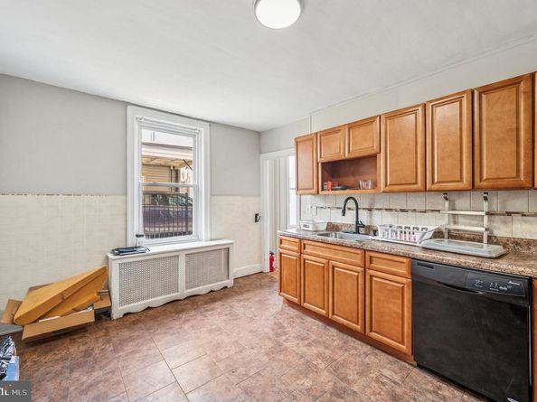 424 N 64TH Street, Philadelphia PA 19151