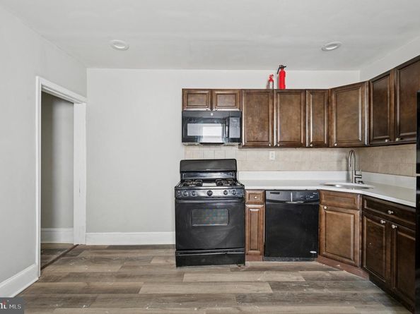 424 N 64TH Street, Philadelphia PA 19151
