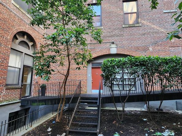 1100 S Broad Street 10A, Philadelphia PA 19146