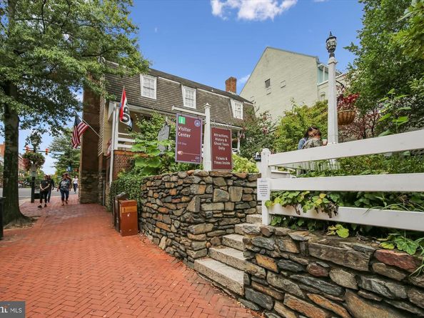 1706 Dewitt Avenue A, Alexandria VA 22301