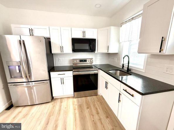 2421 N Leithgow Street, Philadelphia PA 19133