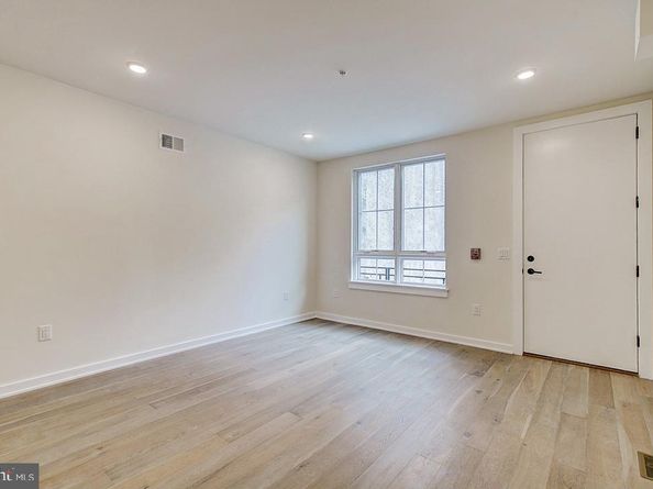 728 S 10TH Street 2, Philadelphia PA 19147