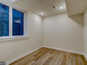 728 S 10TH Street 2, Philadelphia PA 19147