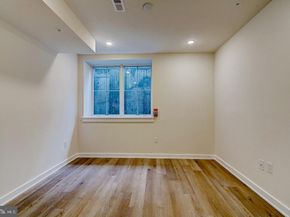 728 S 10TH Street 2, Philadelphia PA 19147
