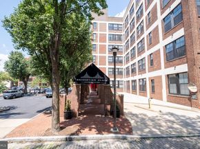 315 New Street 321, Philadelphia PA 19106