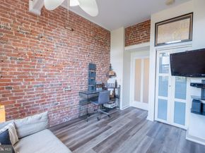 315 New Street 321, Philadelphia PA 19106