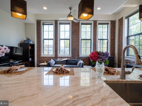 315 New Street 321, Philadelphia PA 19106