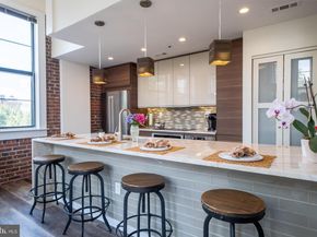 315 New Street 321, Philadelphia PA 19106