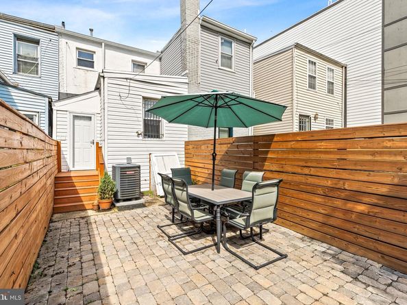 913 4TH Street NE, Washington DC 20002