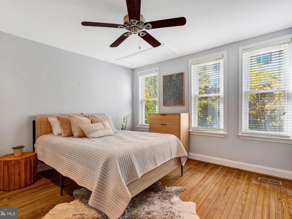 913 4TH Street NE, Washington DC 20002