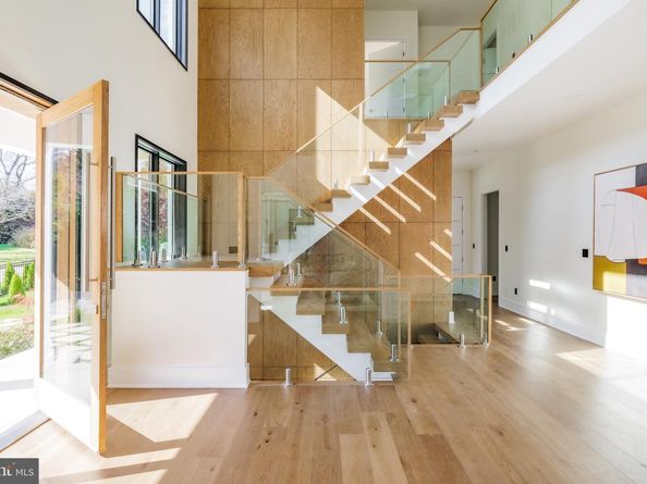 6605 Lybrook Court, Bethesda MD 20817